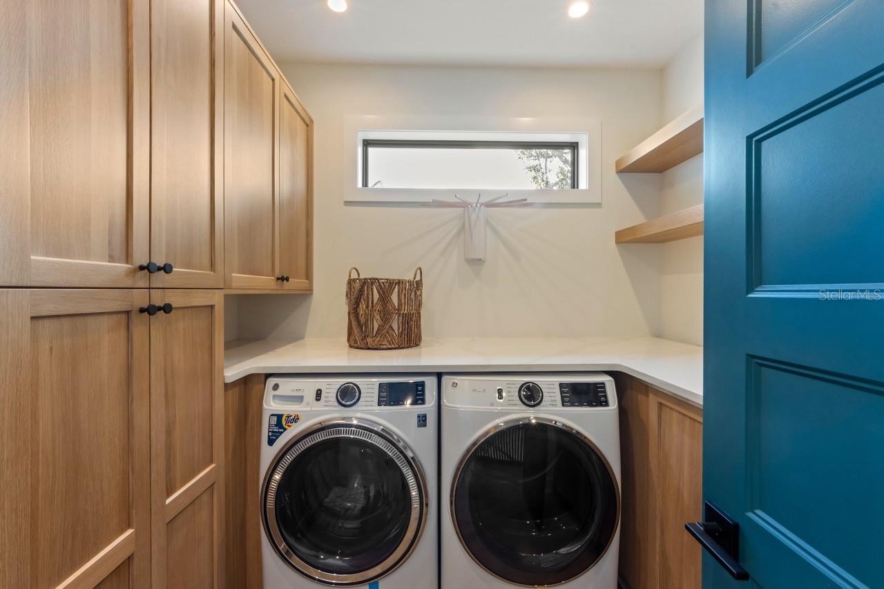 A4705734 Property Photo
