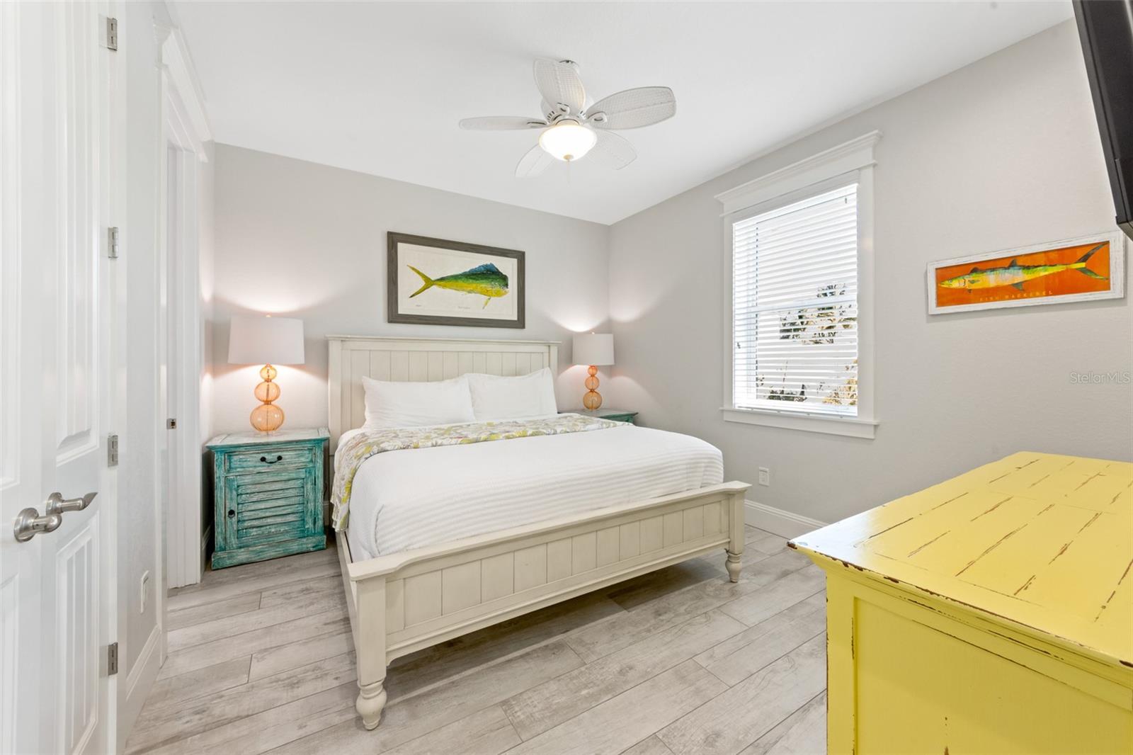 A4706045 Property Photo