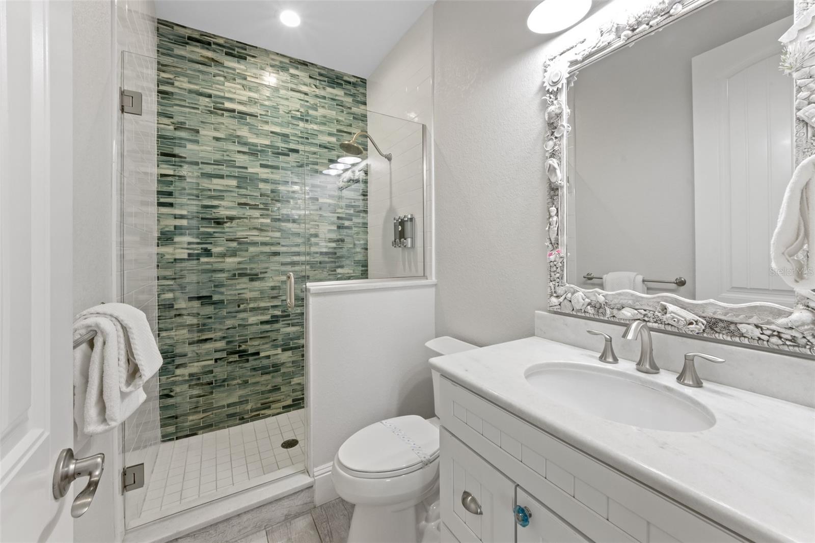 A4706045 Property Photo