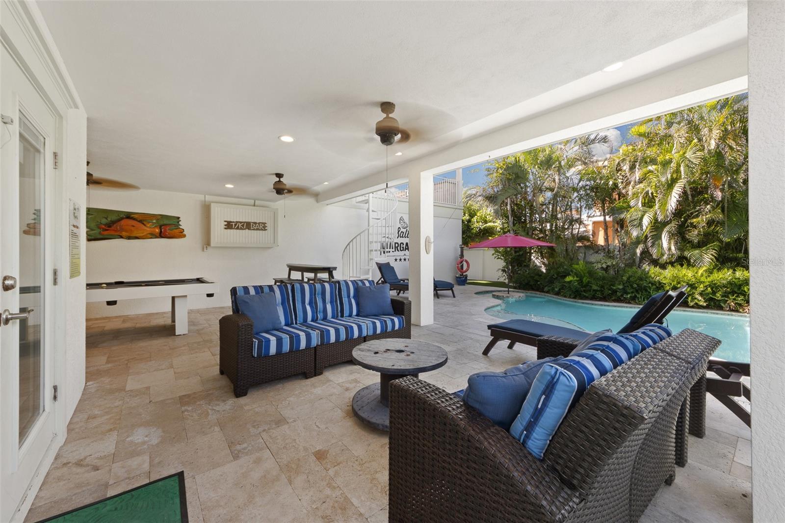 A4706045 Property Photo