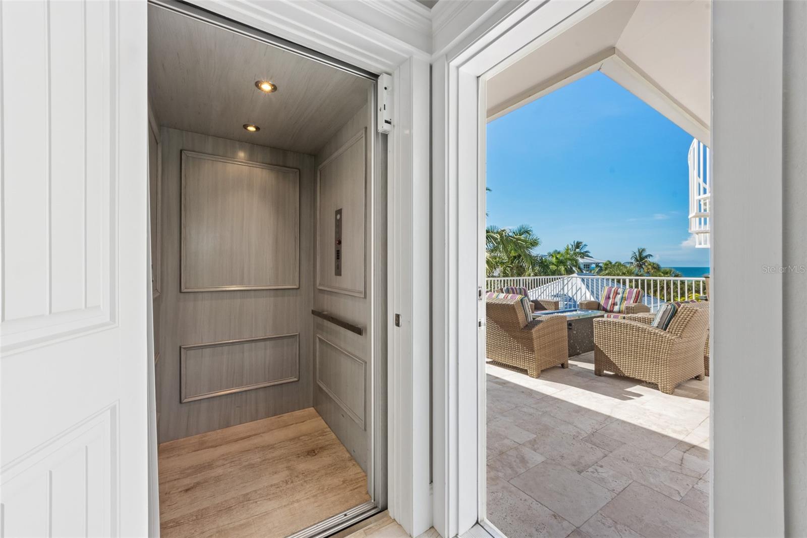 A4706045 Property Photo