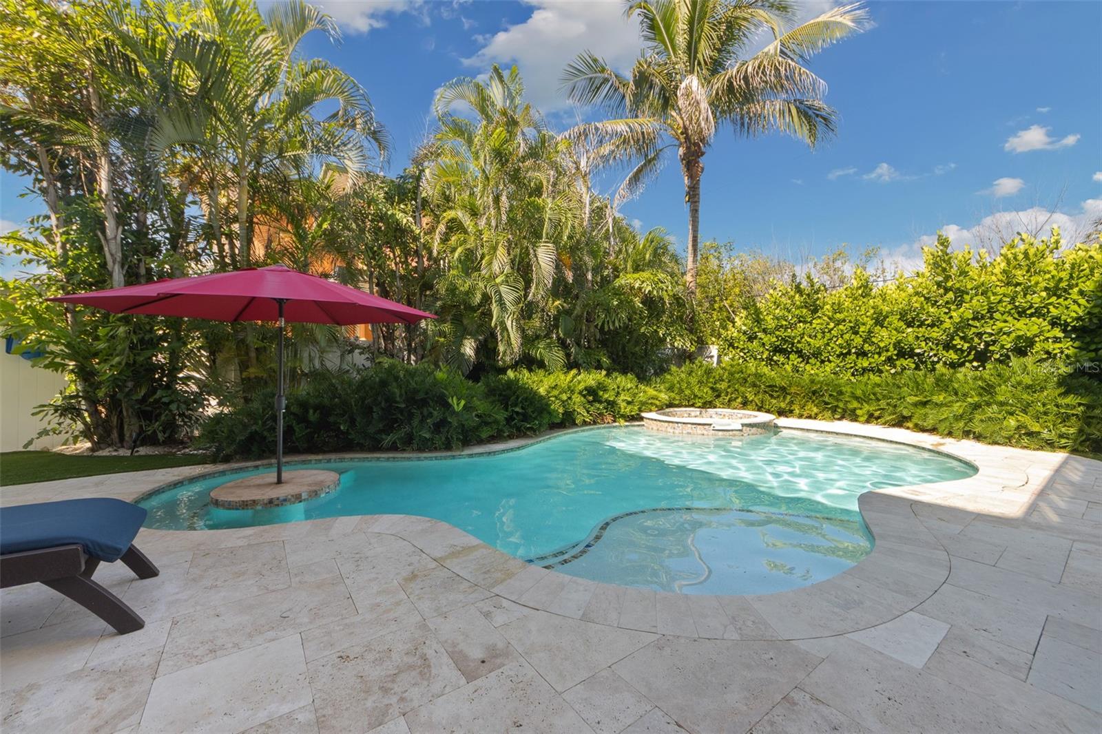 A4706045 Property Photo