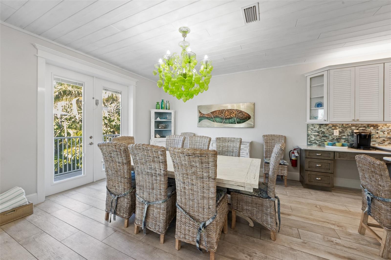 A4706045 Property Photo