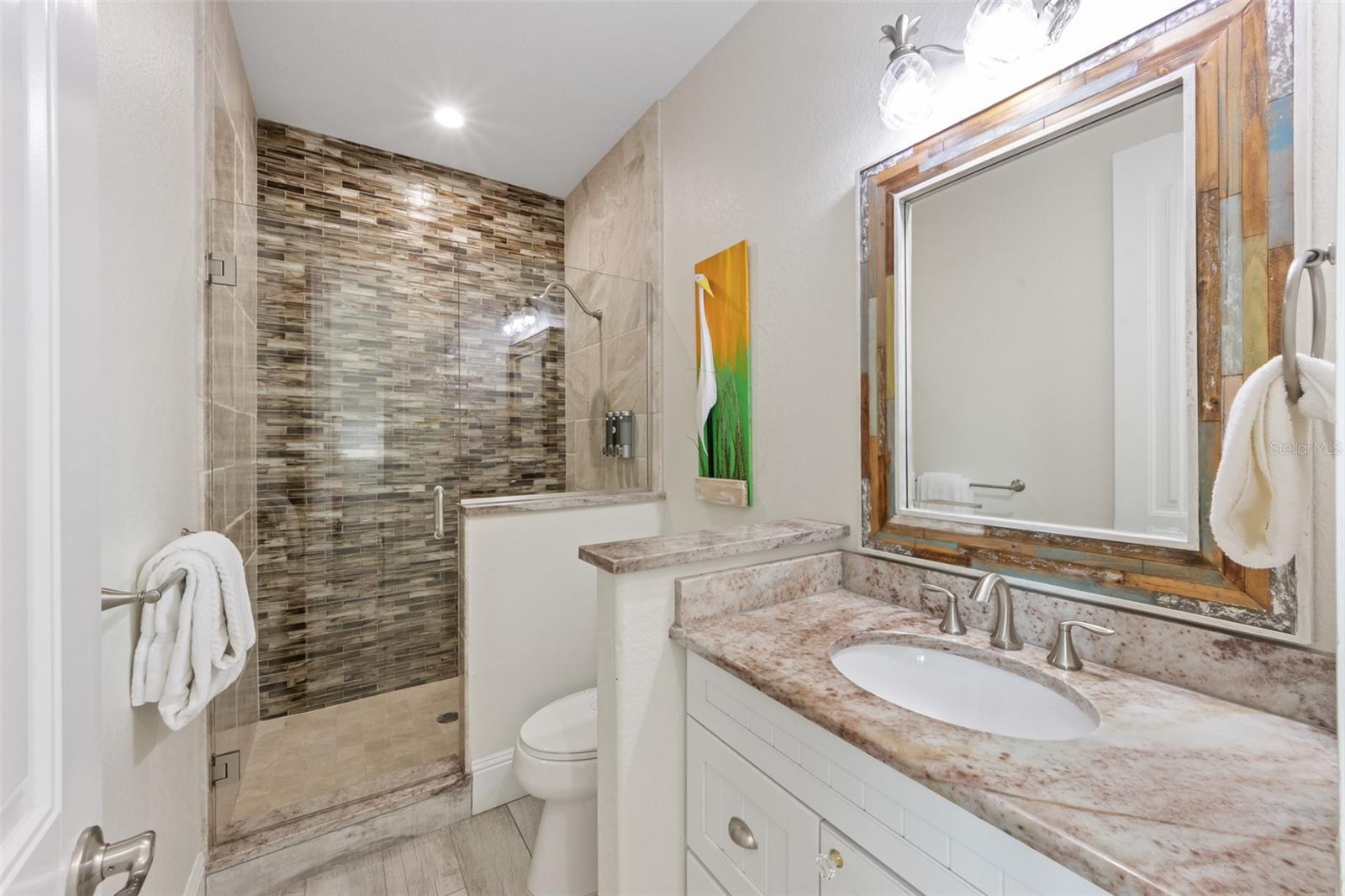 A4706045 Property Photo