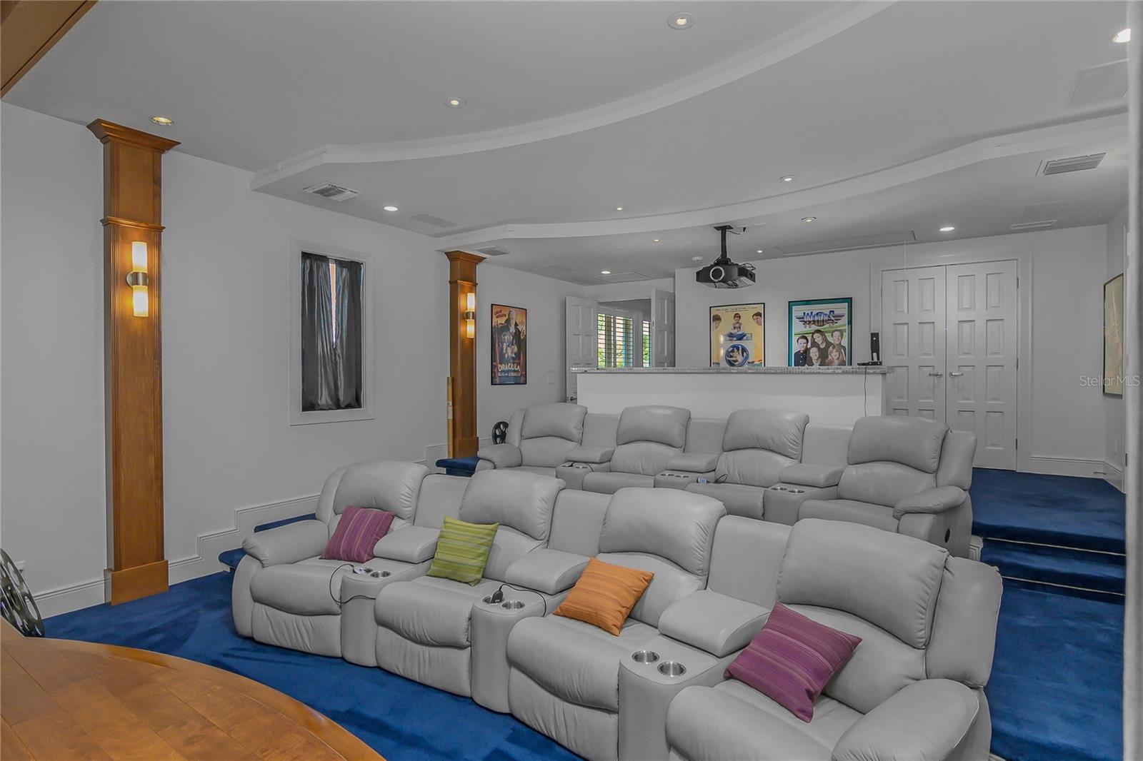 O6441910 Property Photo