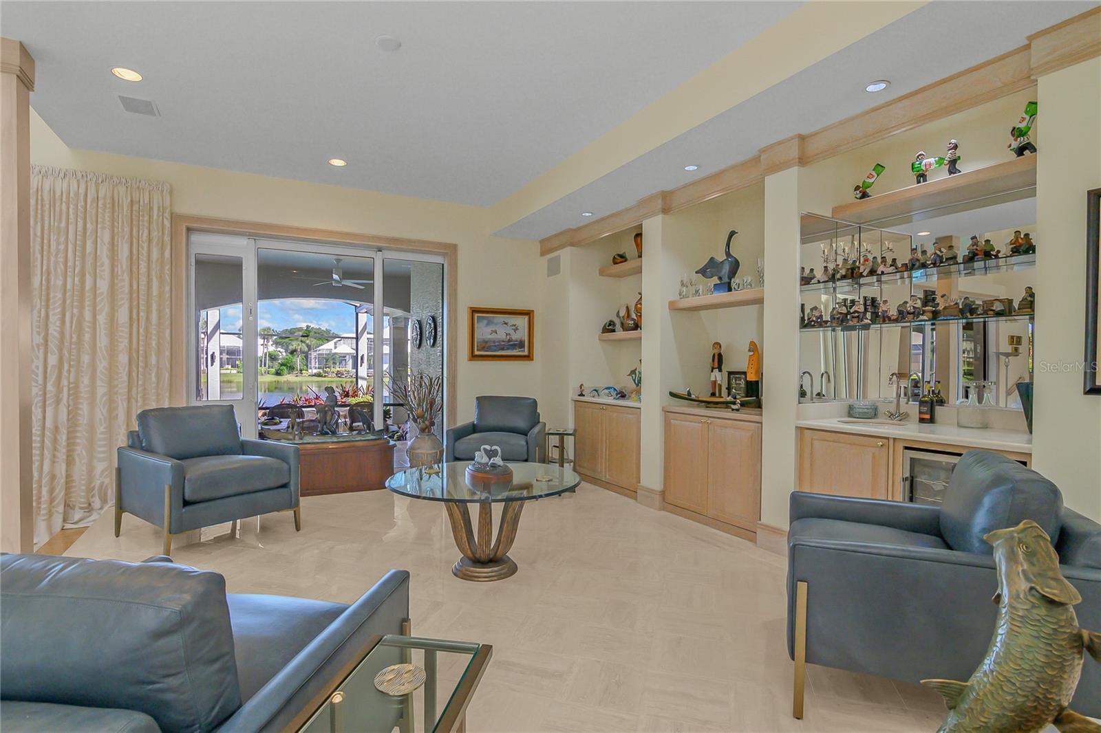 O6441910 Property Photo
