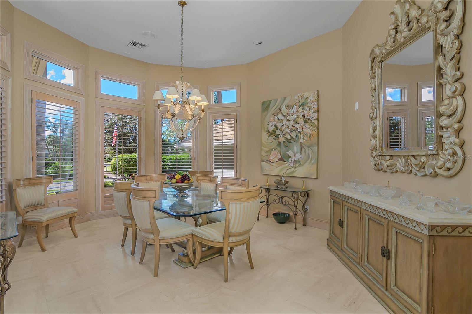 O6441910 Property Photo