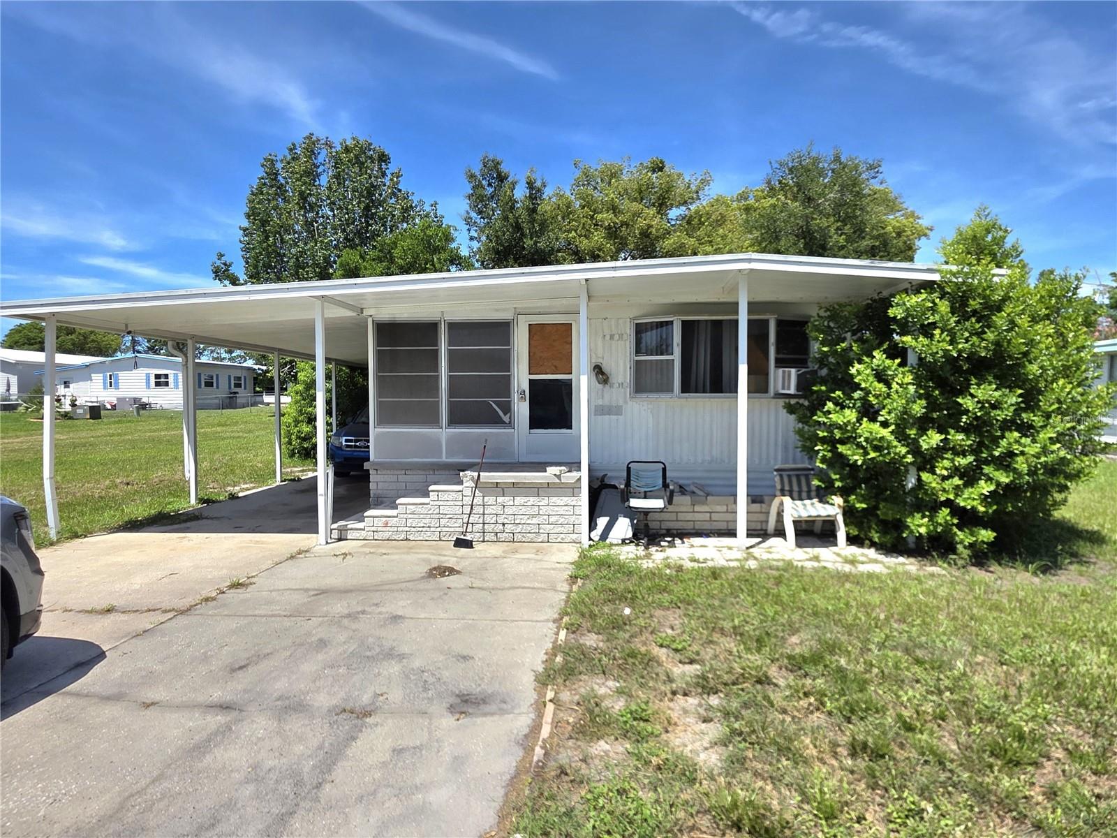 MLS# W7889548 Property Photo