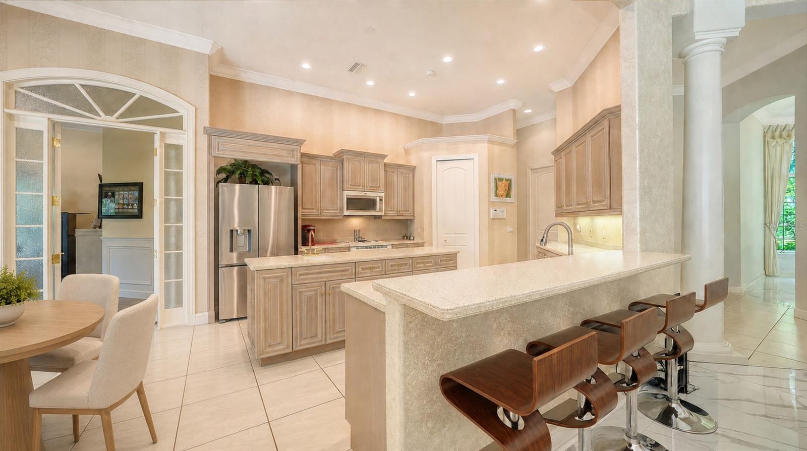 A4706228 Property Photo