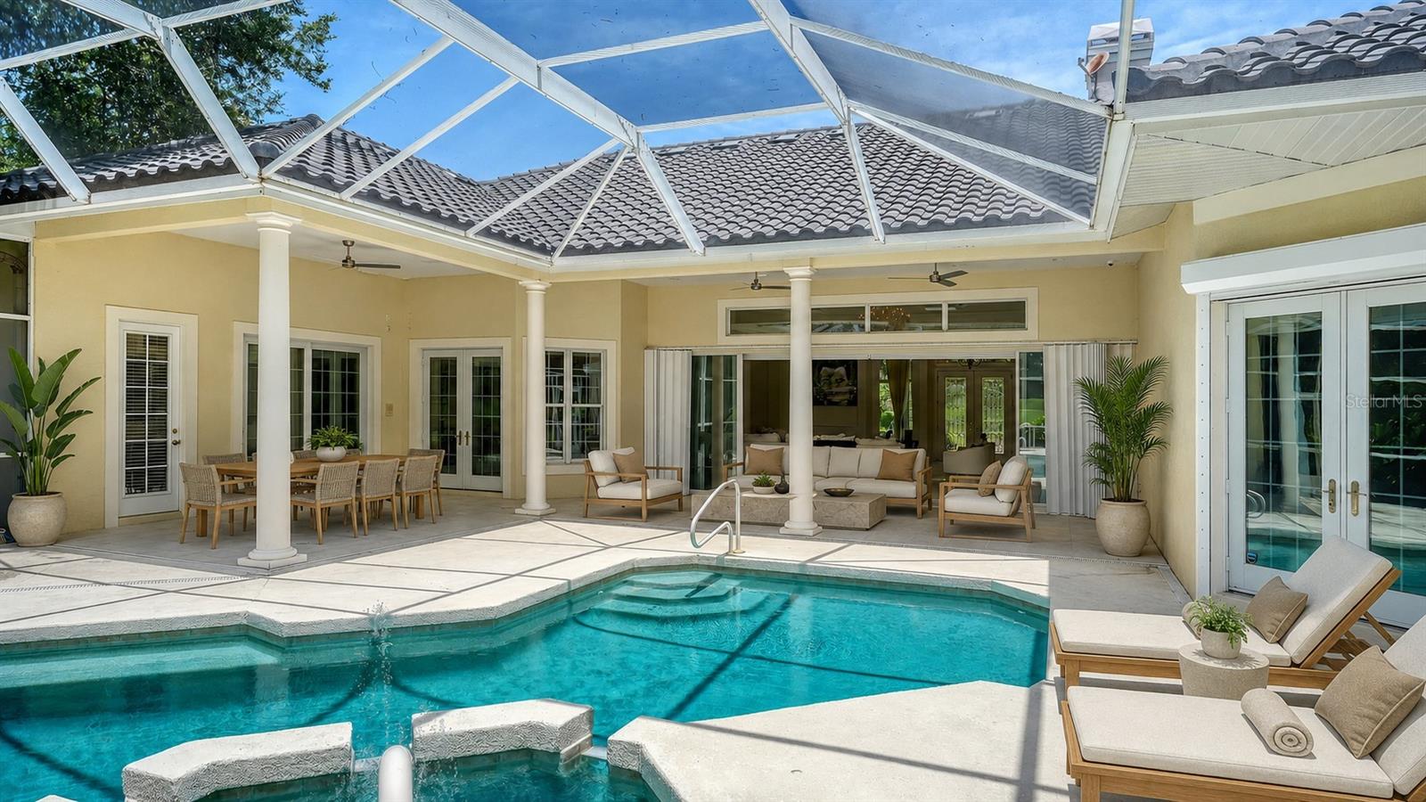 A4706228 Property Photo