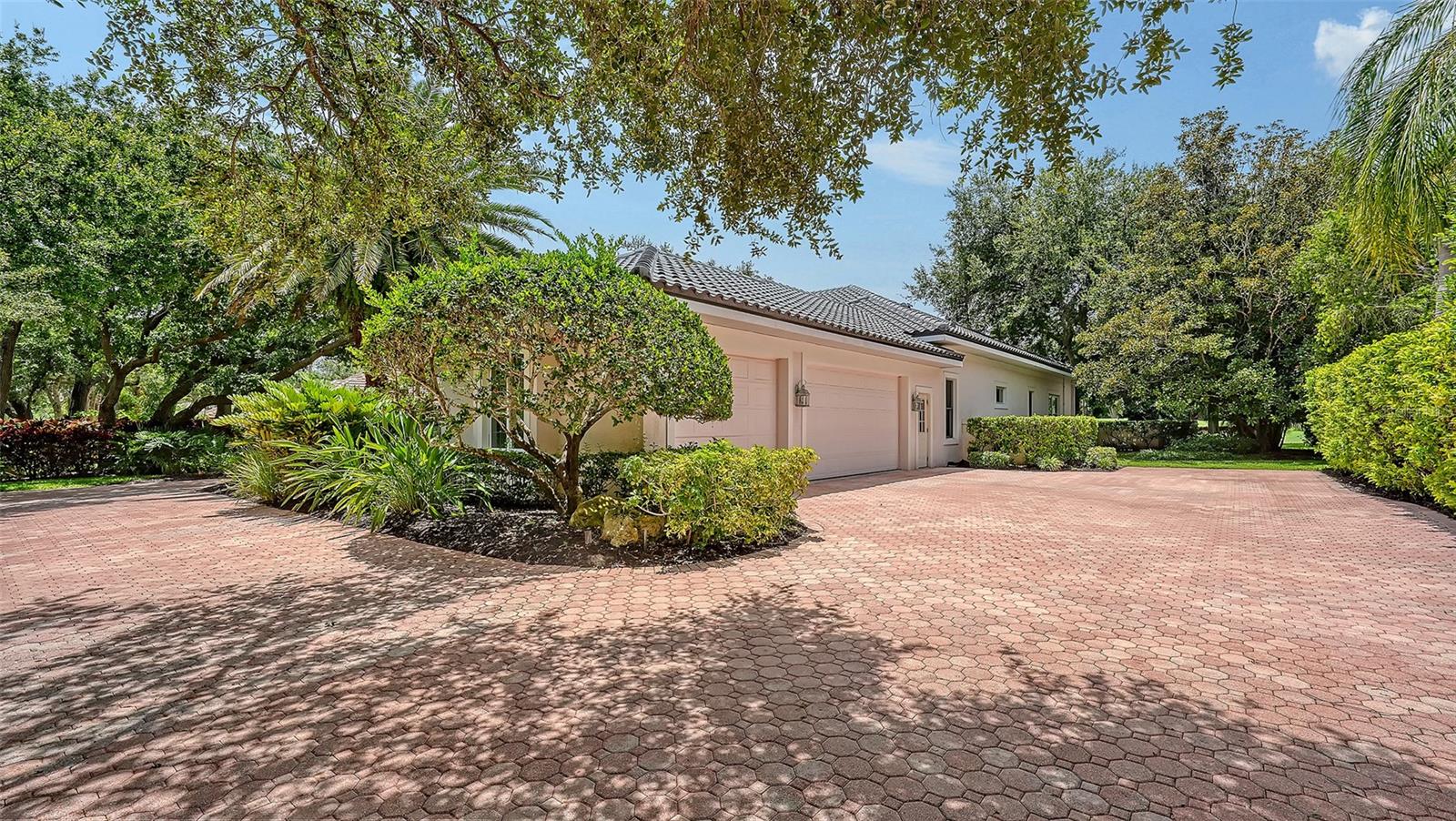 A4706228 Property Photo