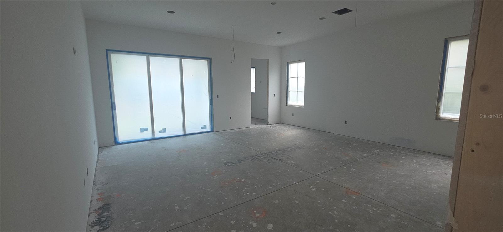 TB8549241 Property Photo