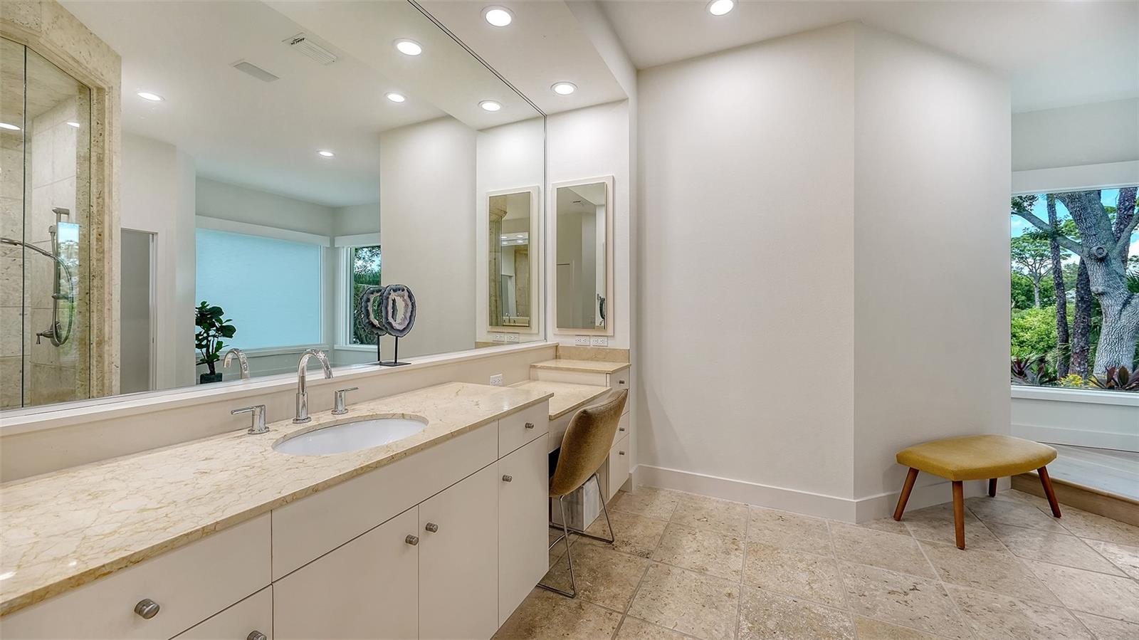 A4706333 Property Photo