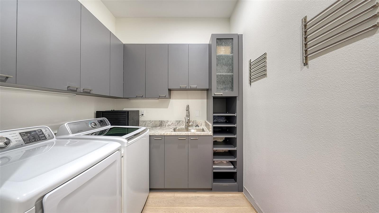 A4706333 Property Photo