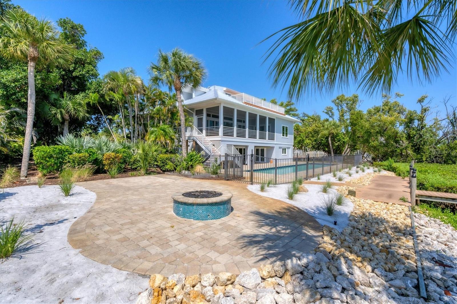 D6148797 Property Photo