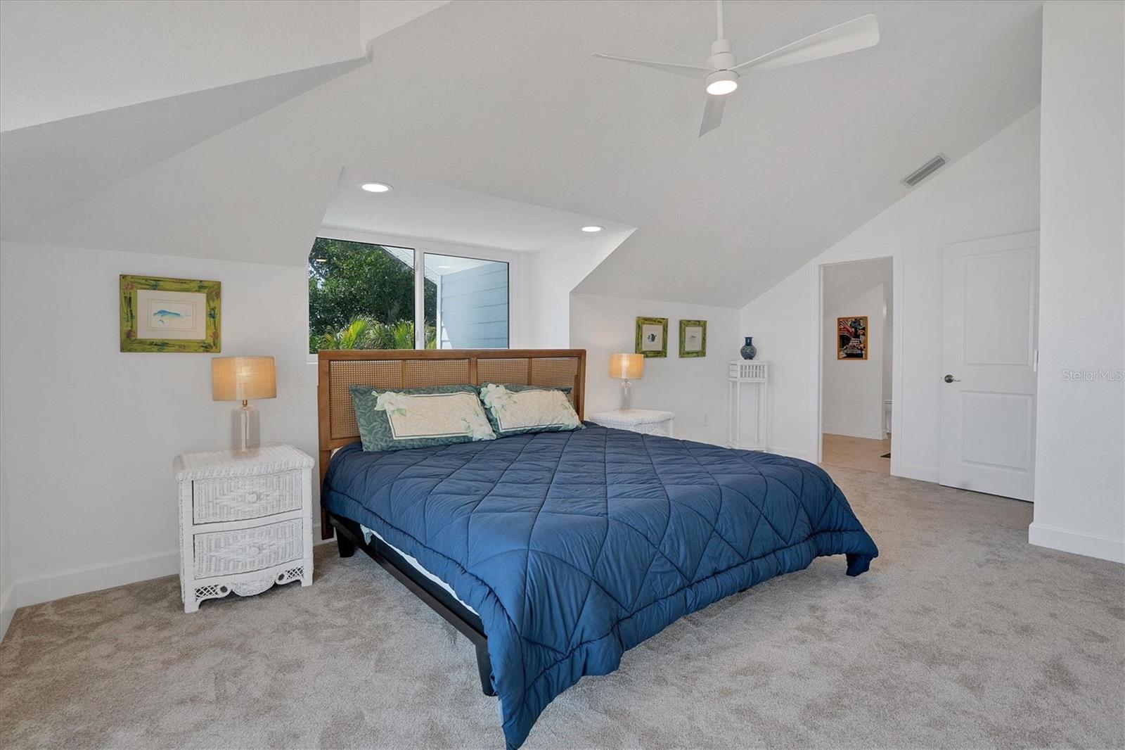 D6148797 Property Photo