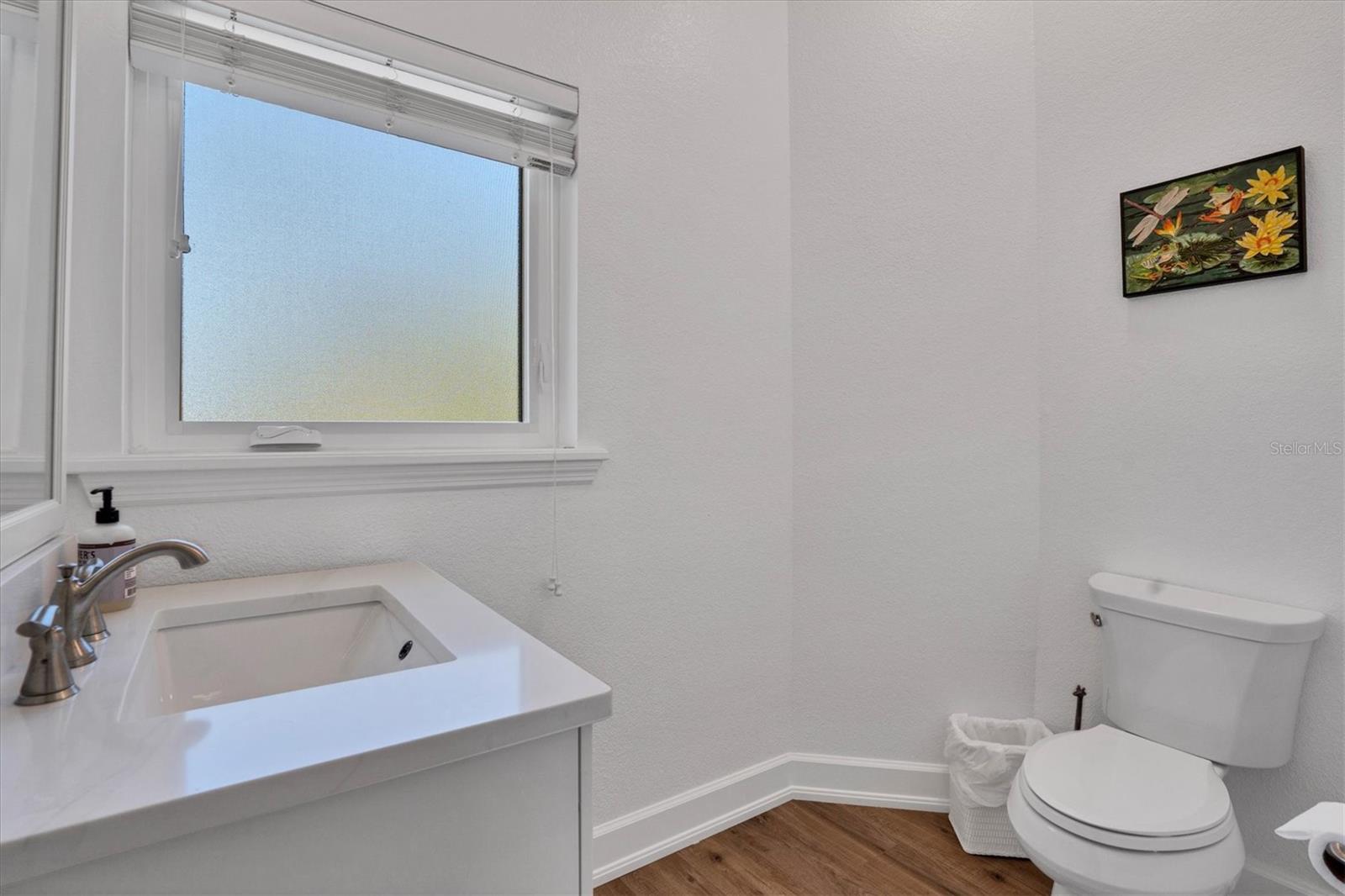 D6148797 Property Photo