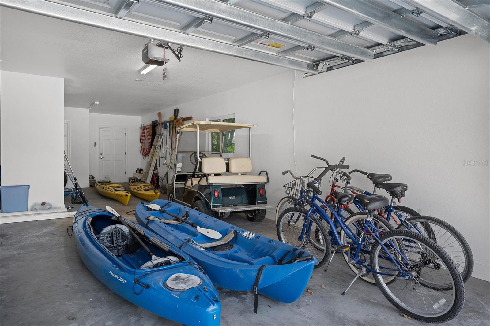 D6148797 Property Photo
