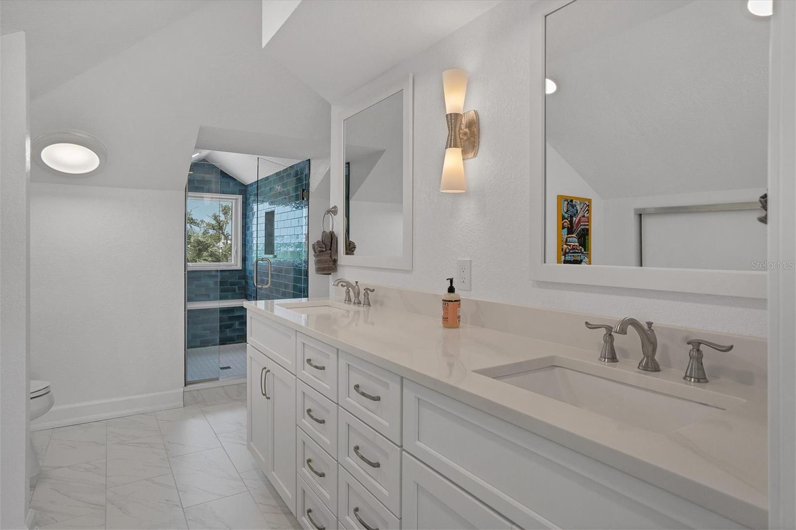 D6148797 Property Photo