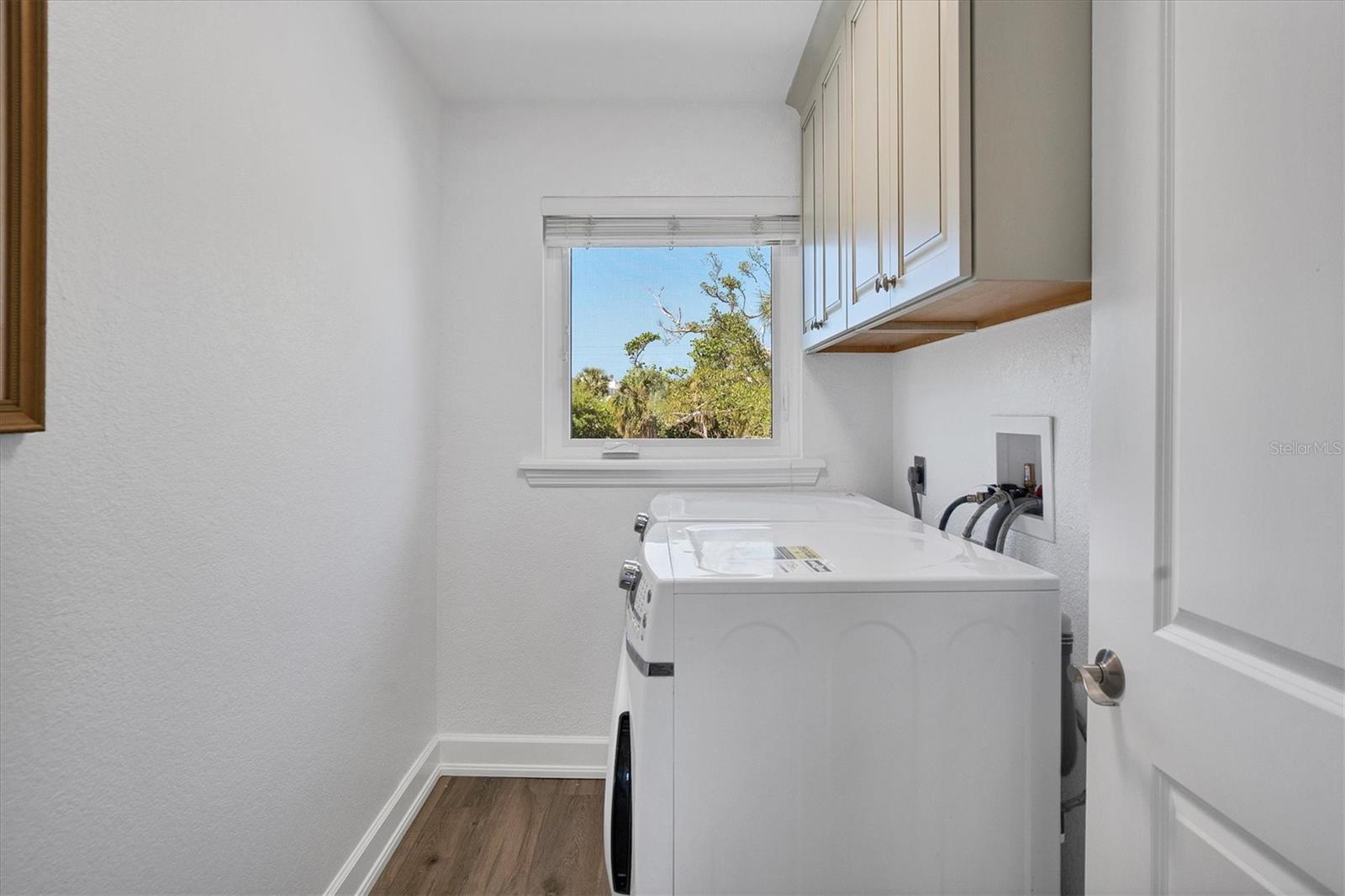 D6148797 Property Photo