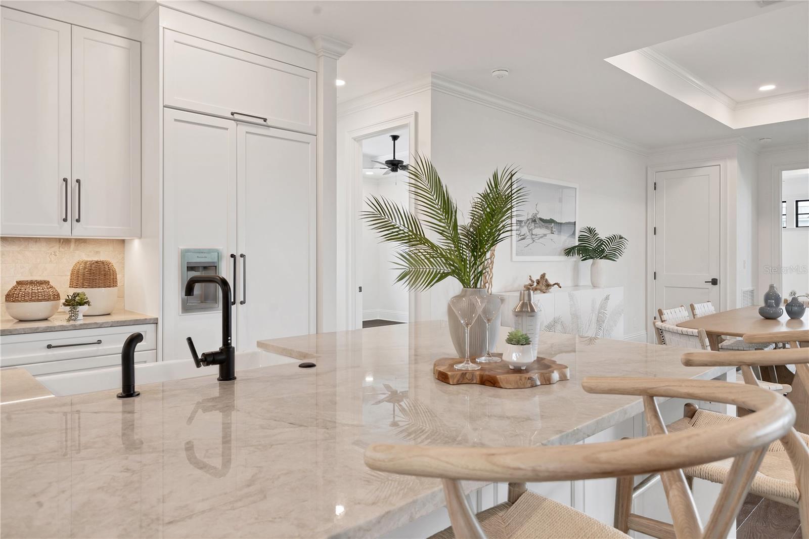 D6148817 Property Photo