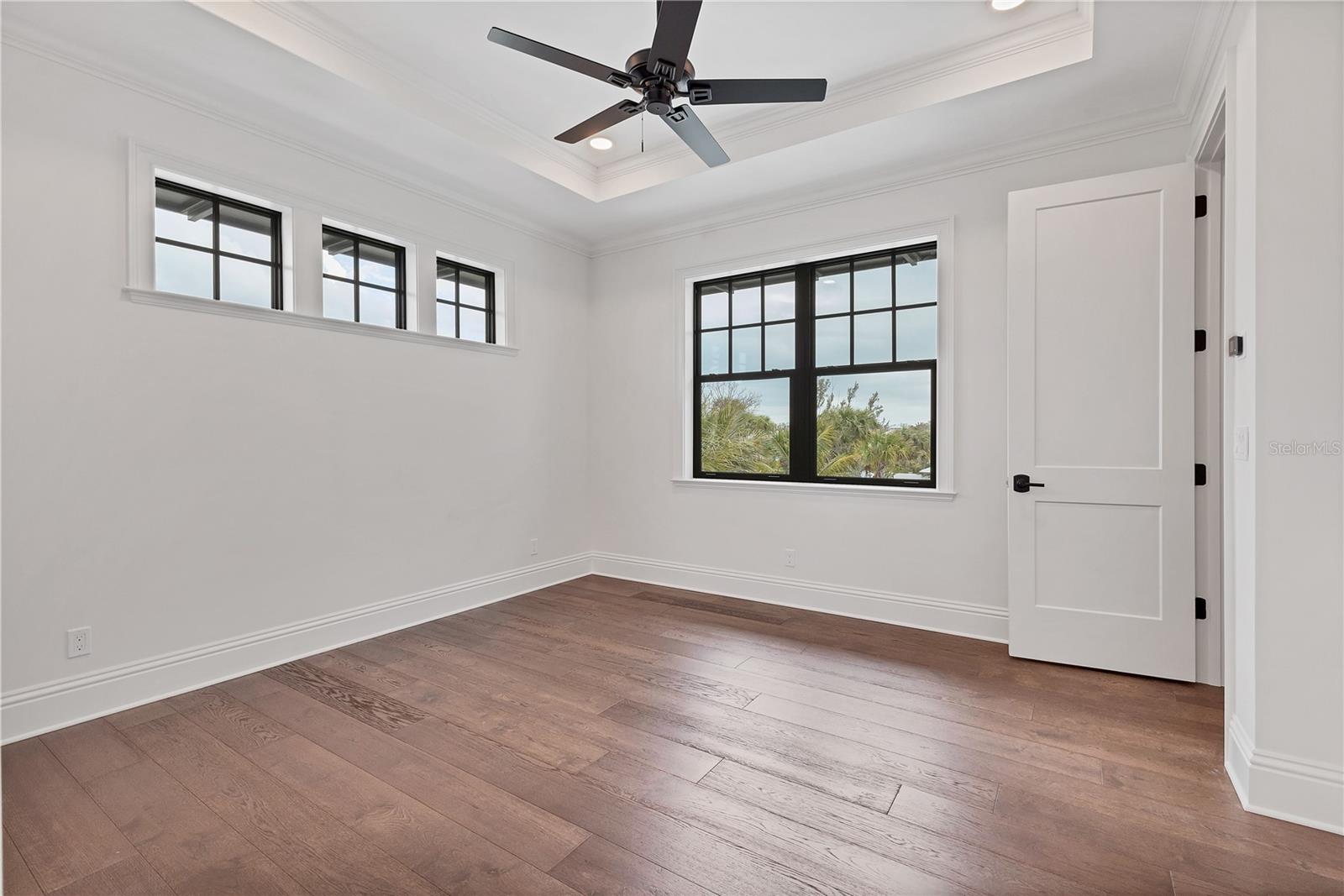D6148817 Property Photo