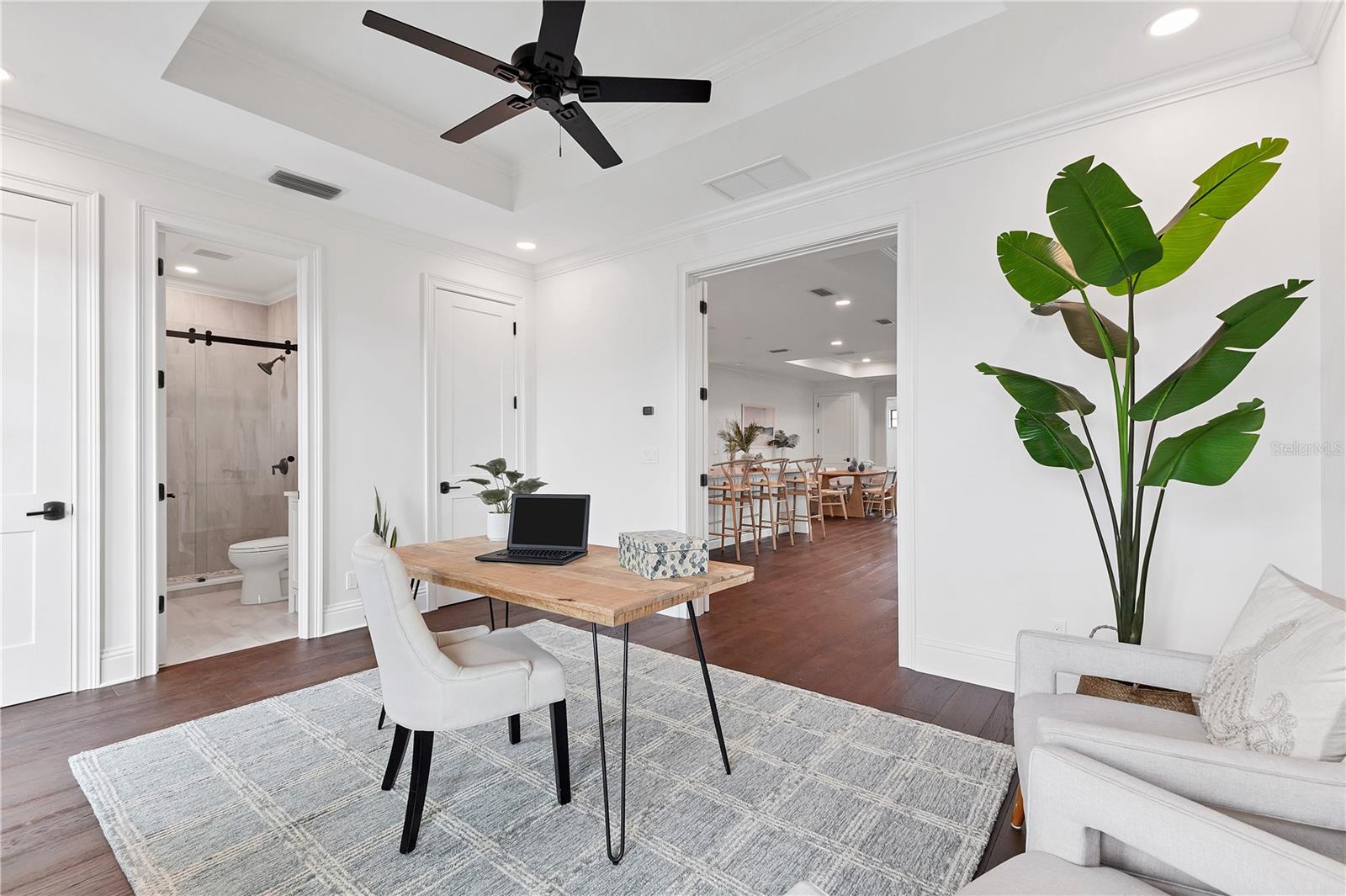 D6148817 Property Photo