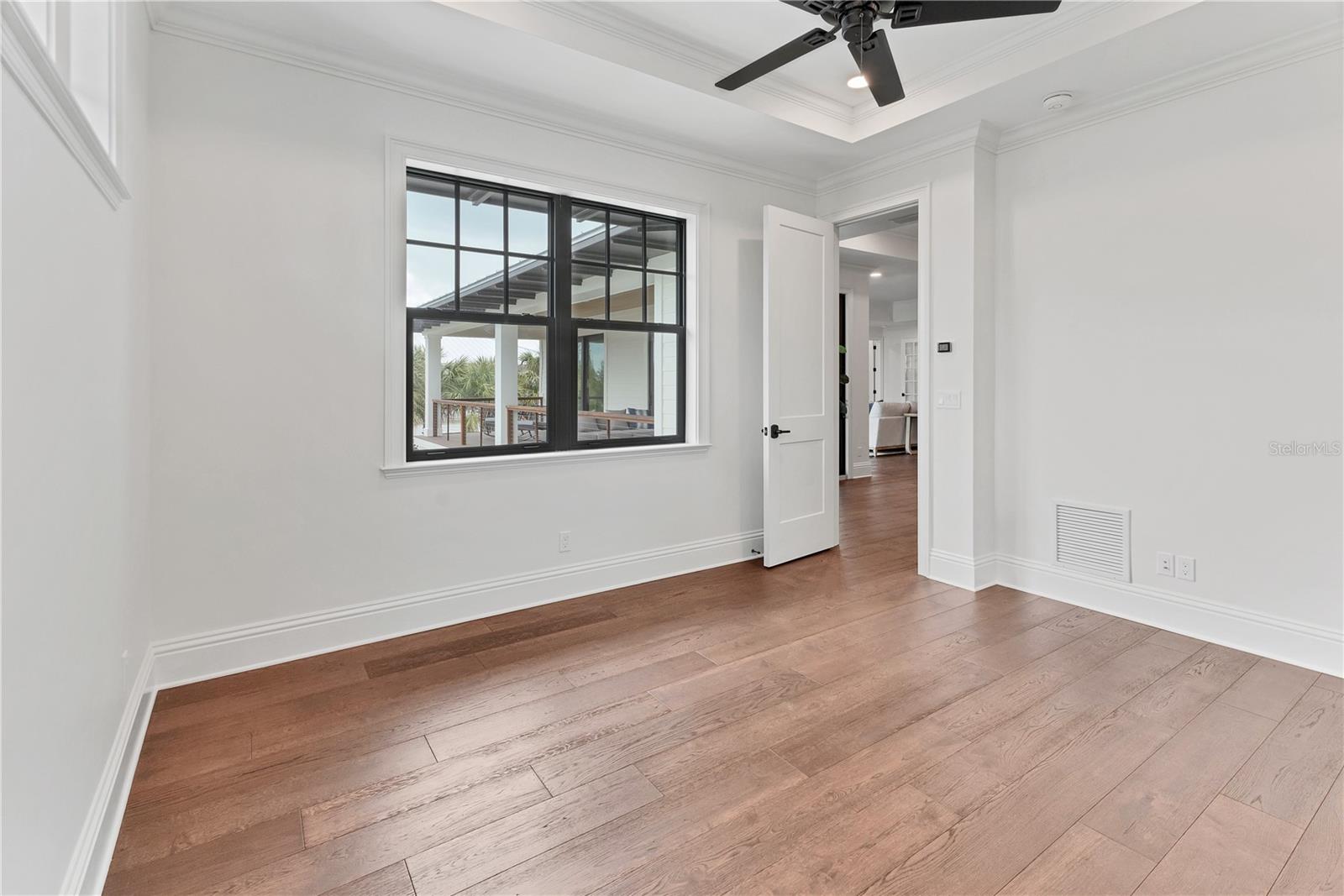 D6148817 Property Photo