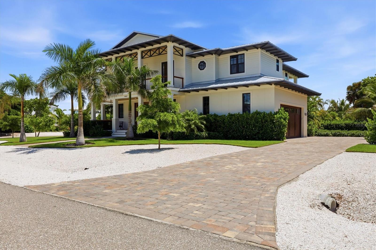 D6148817 Property Photo
