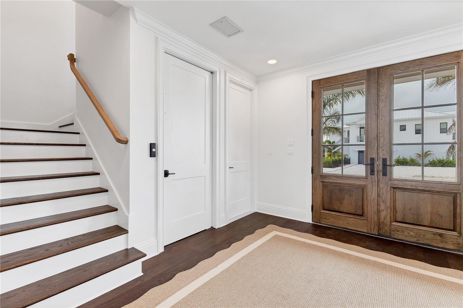 D6148817 Property Photo