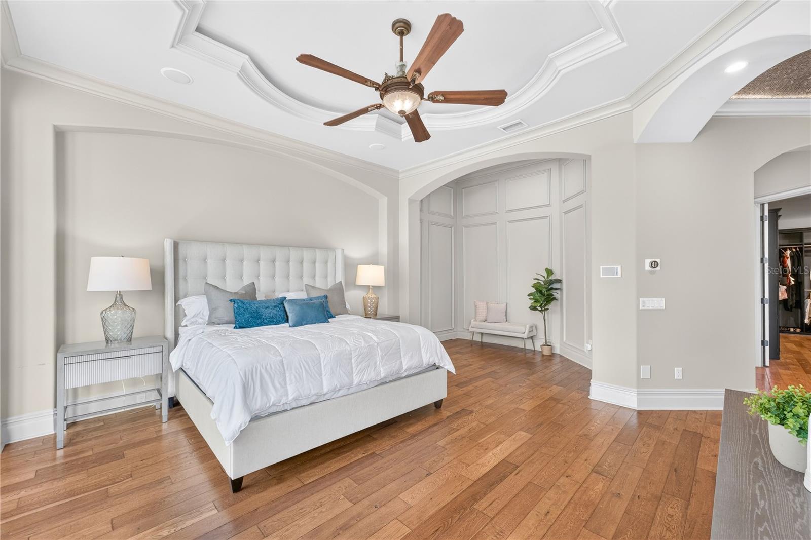 O6443311 Property Photo
