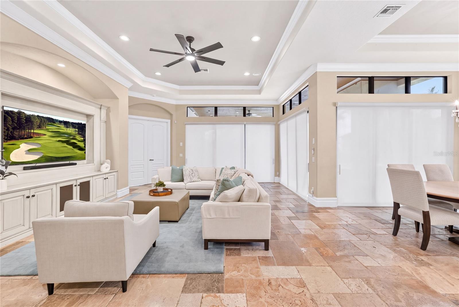 O6443311 Property Photo