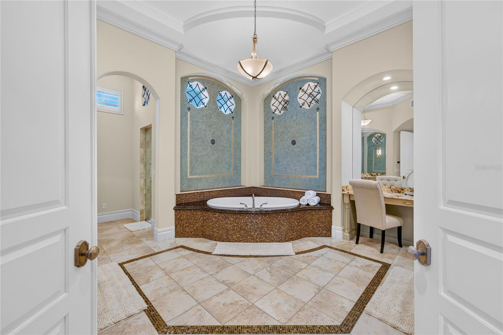 O6443311 Property Photo