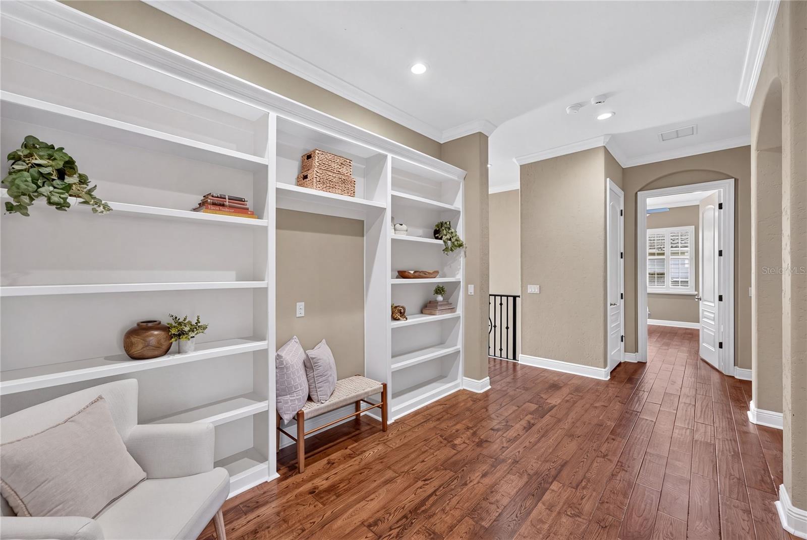 O6443311 Property Photo
