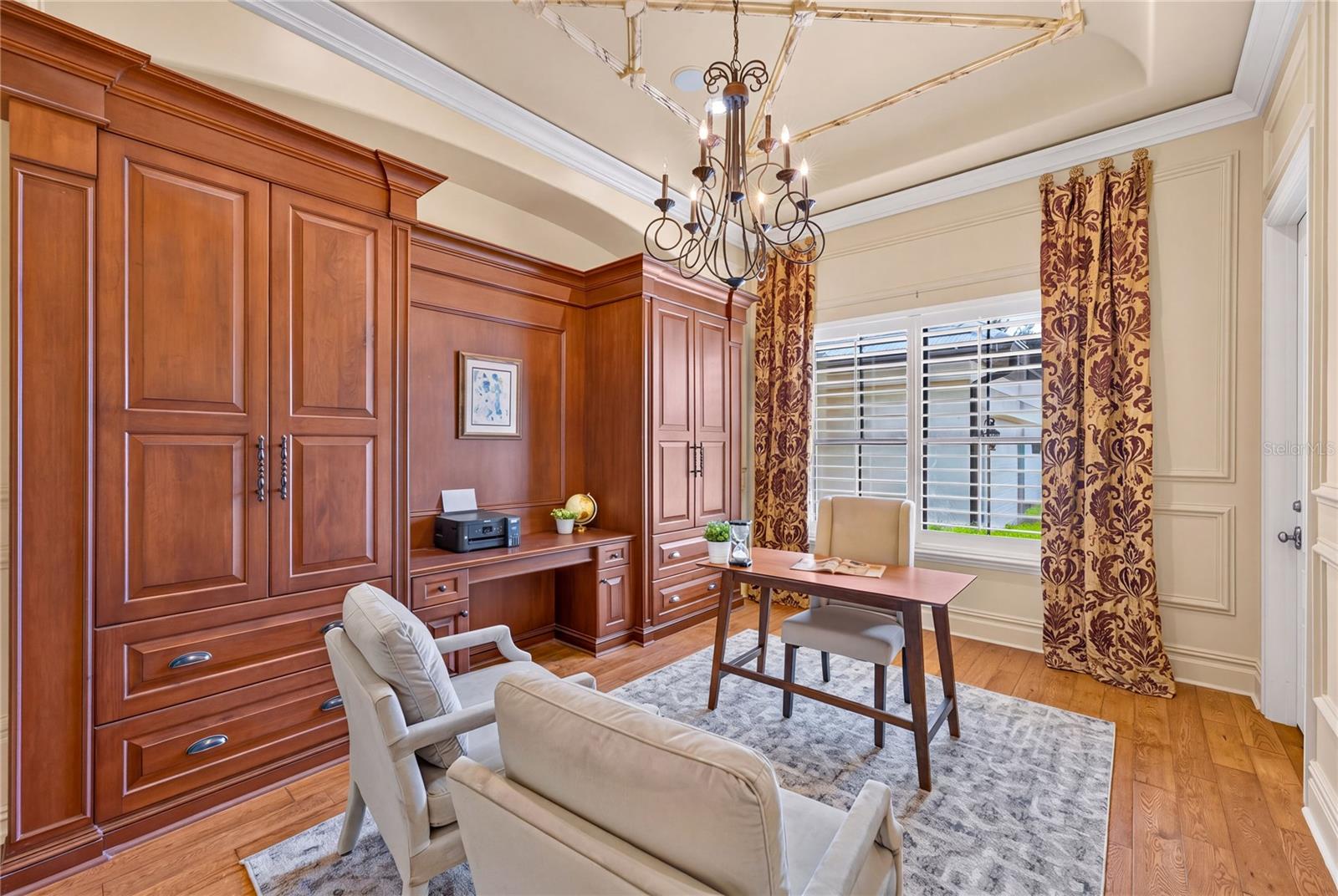 O6443311 Property Photo