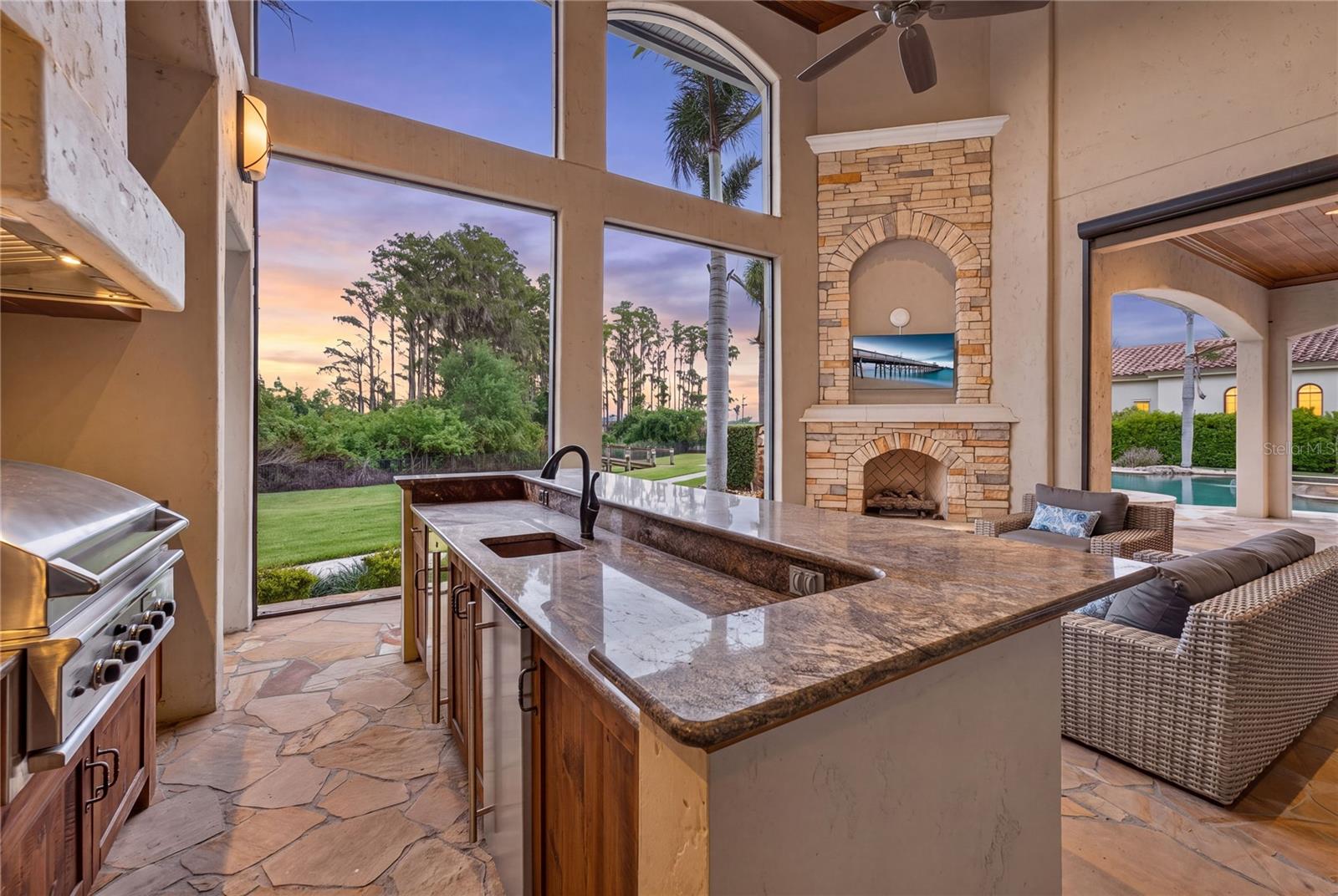 O6443311 Property Photo