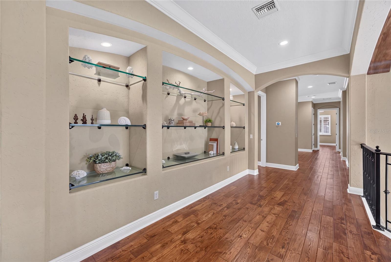 O6443311 Property Photo
