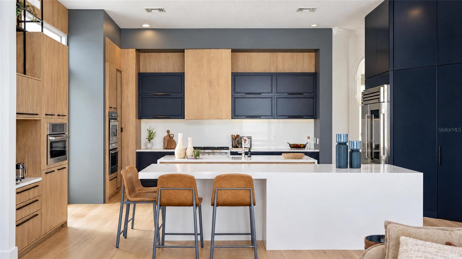 O6443379 Property Photo