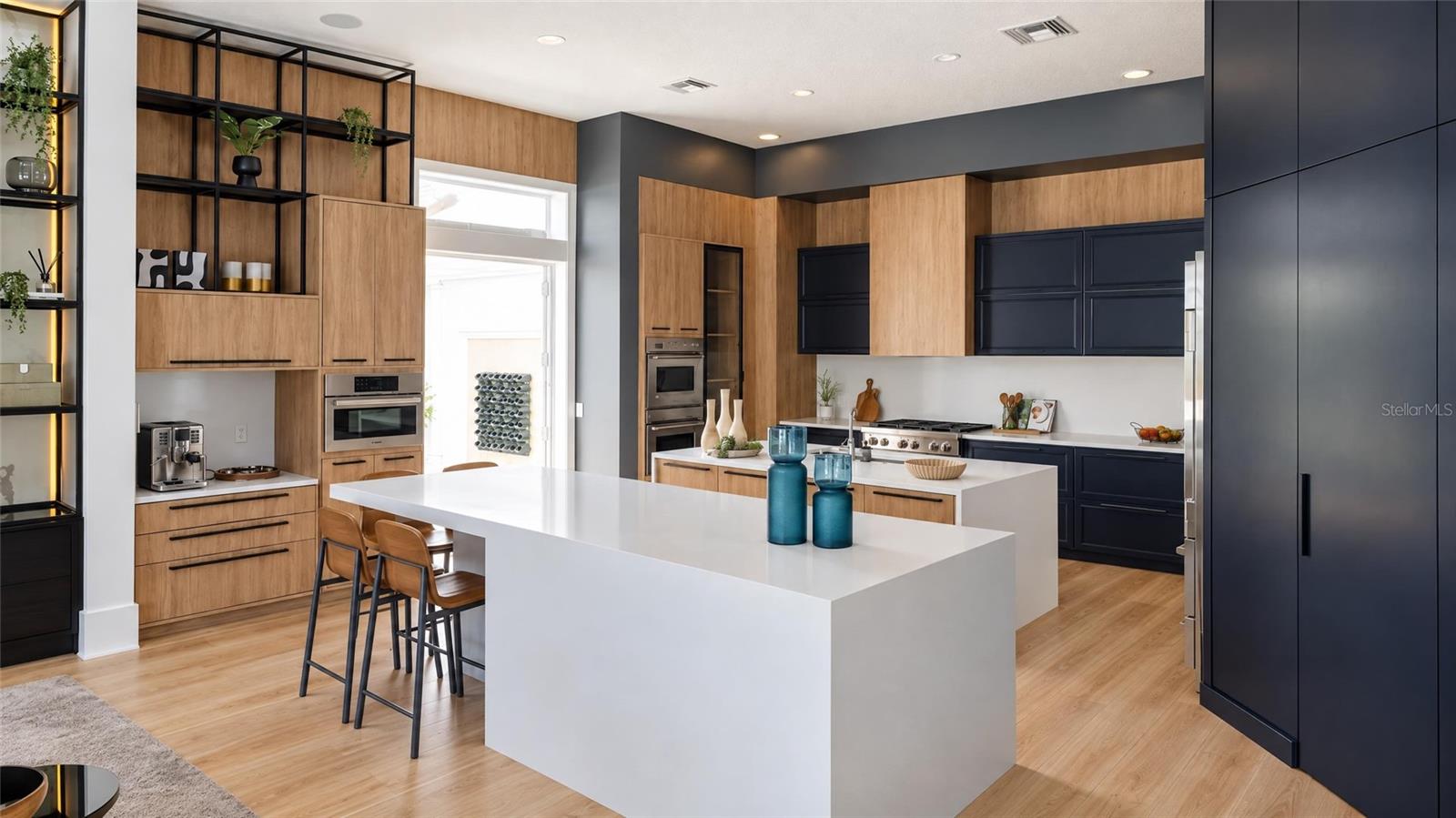 O6443379 Property Photo