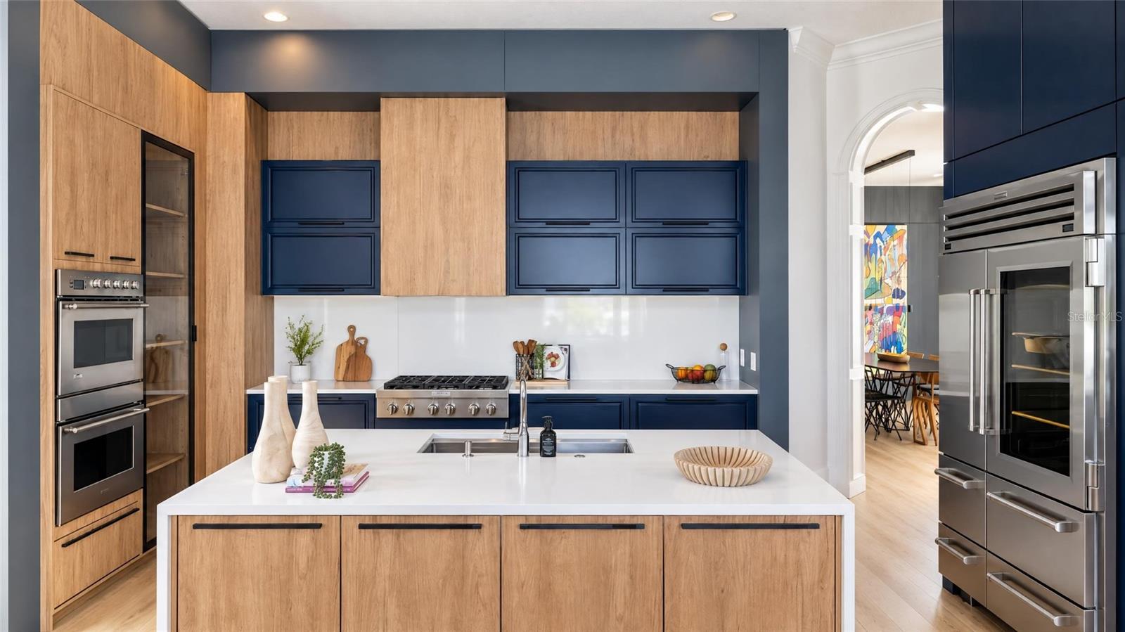 O6443379 Property Photo