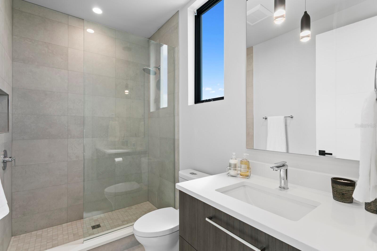TB8550980 Property Photo