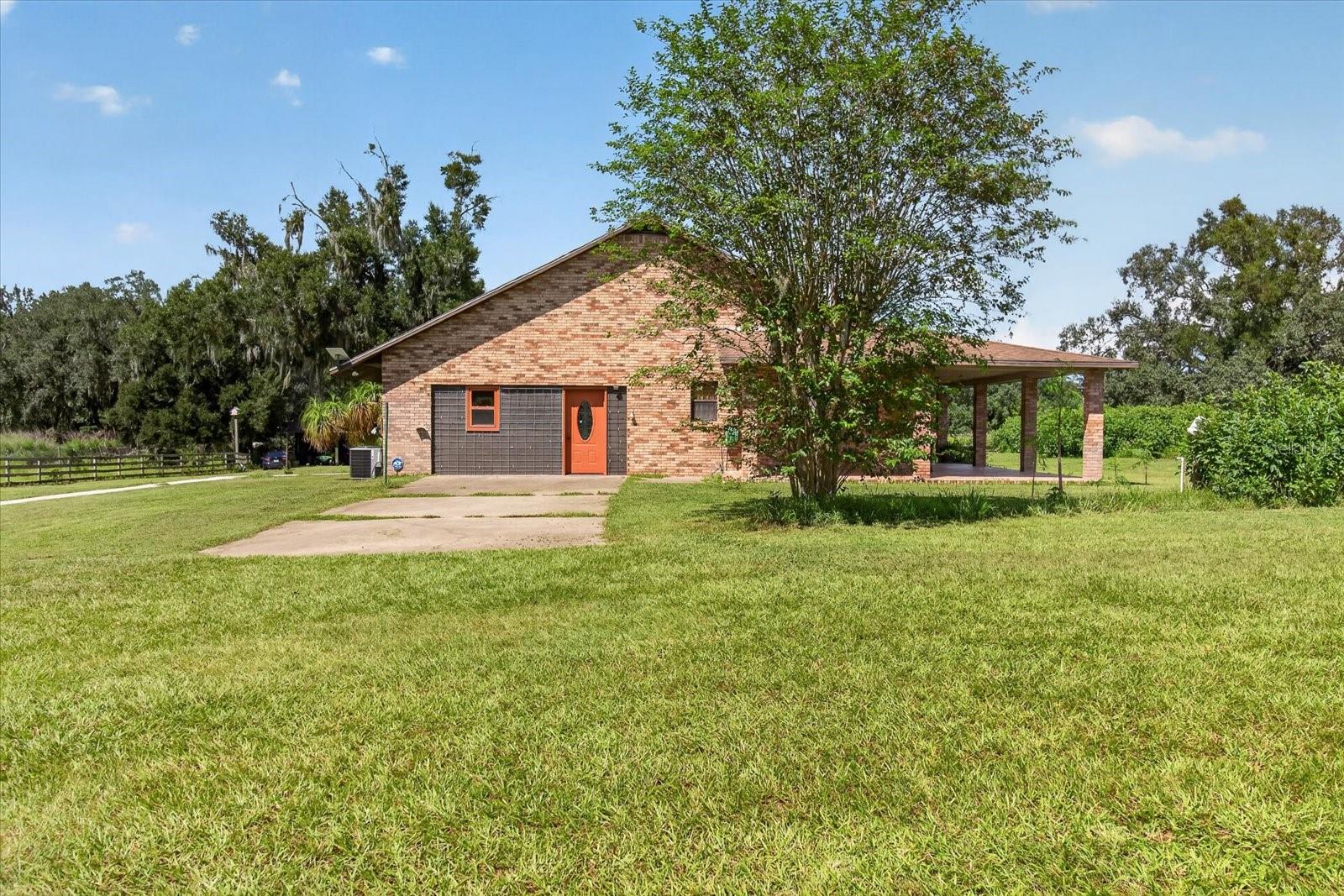 TB8551174 Property Photo