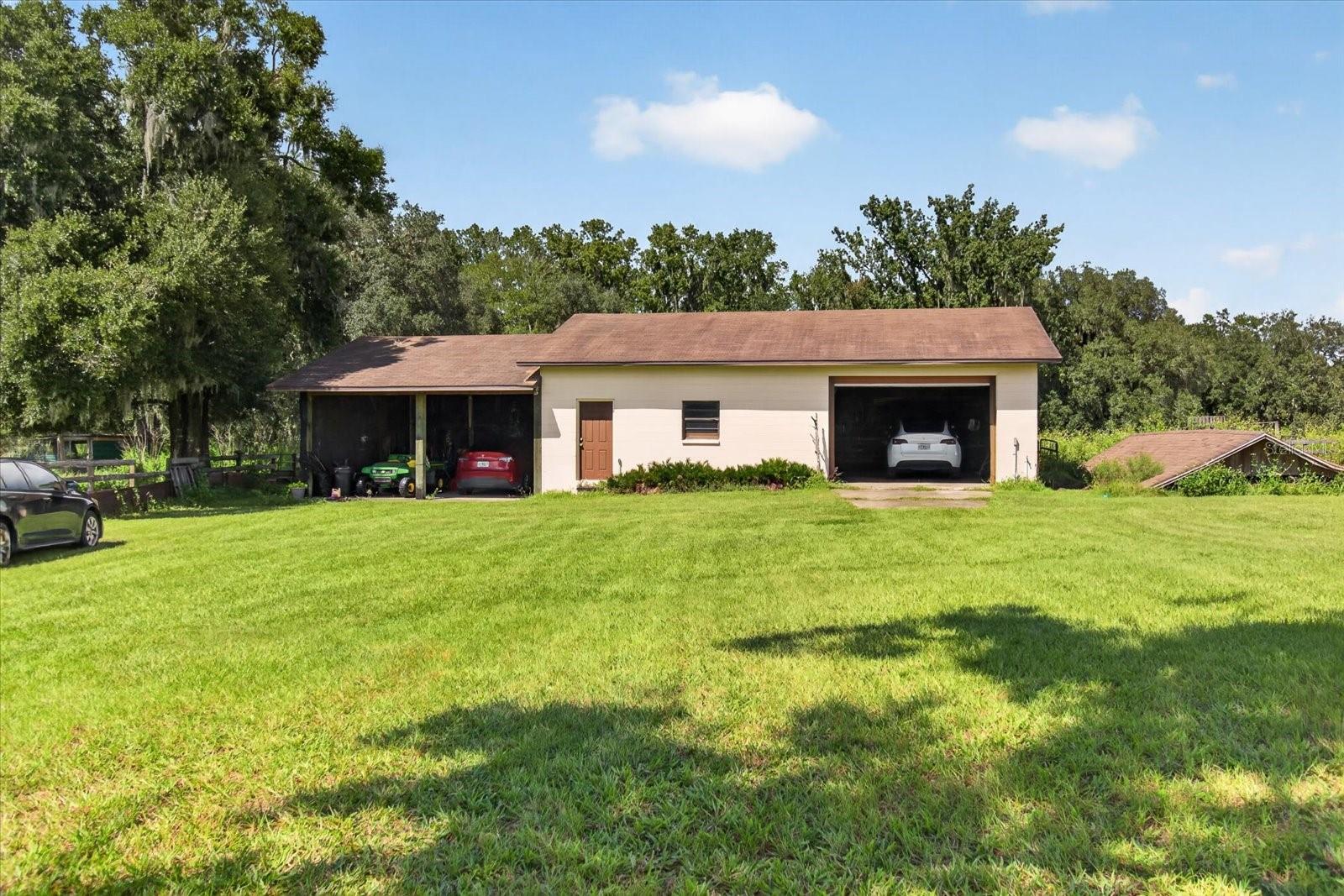 TB8551174 Property Photo