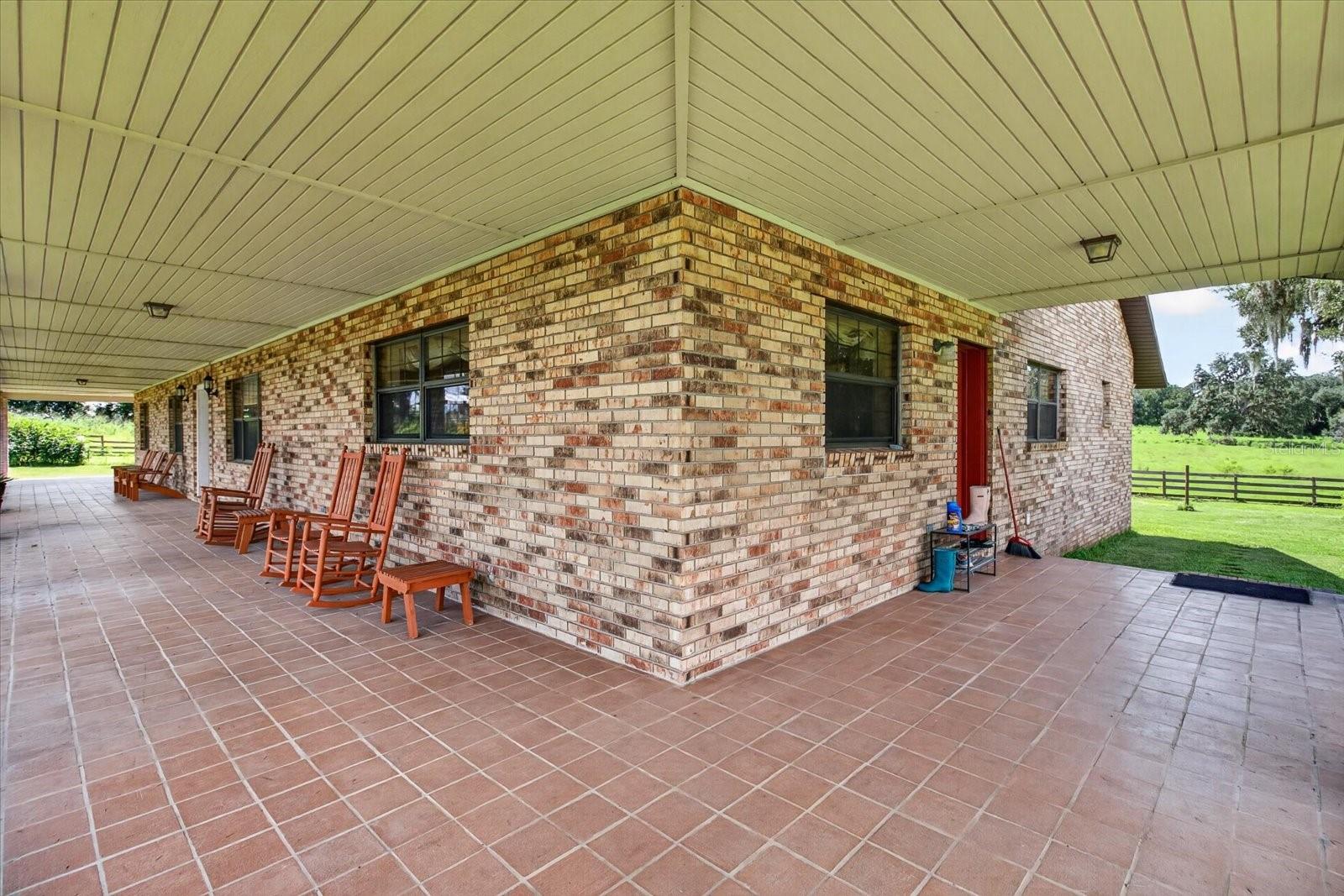 TB8551174 Property Photo