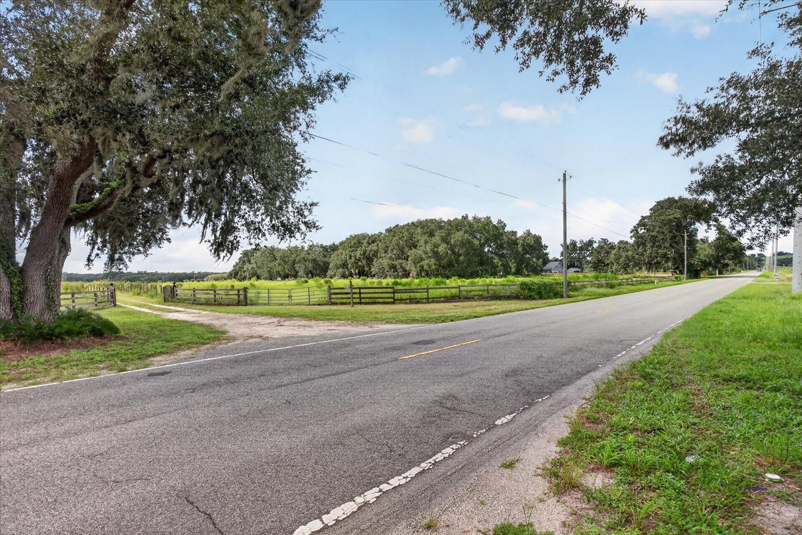 TB8551174 Property Photo
