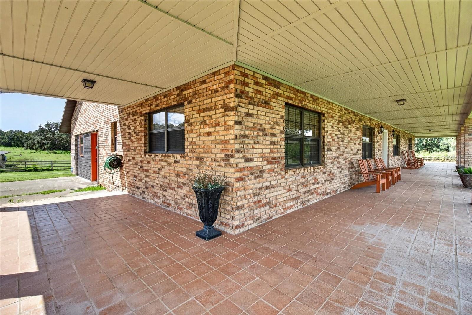 TB8551174 Property Photo