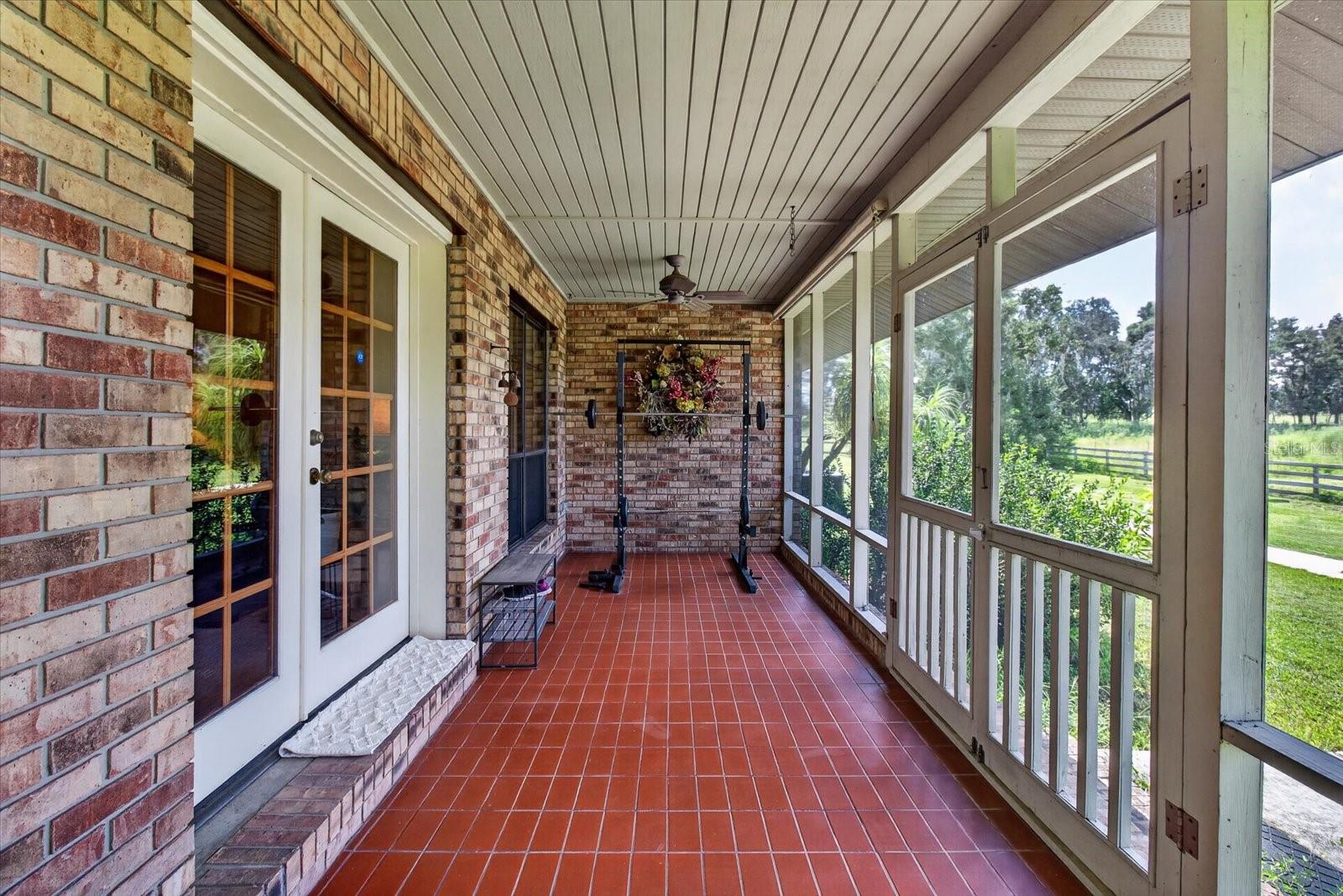 TB8551174 Property Photo