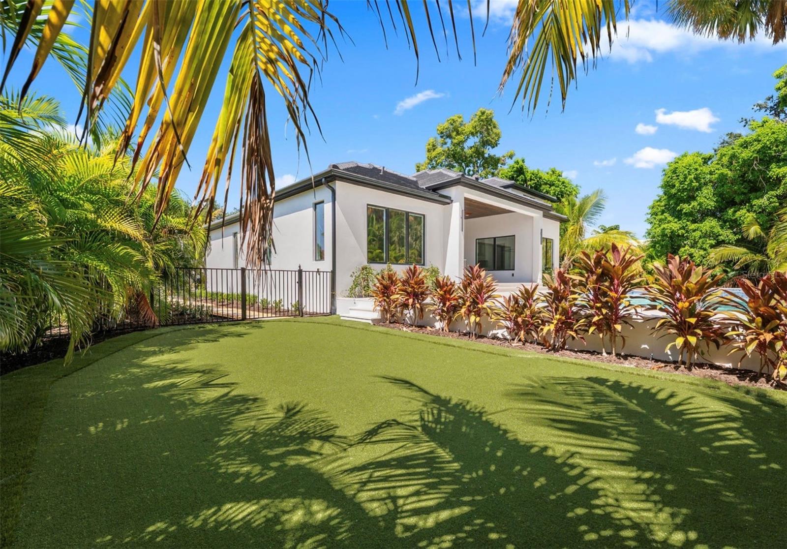 A4707025 Property Photo