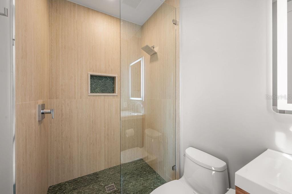 A4707025 Property Photo
