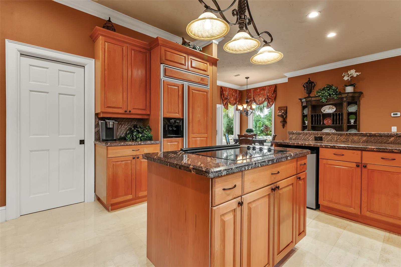 A4707058 Property Photo